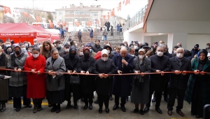 Keçiören'de "Üreten Kadınlar Pazarı" açıldı