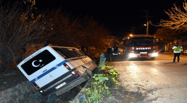 Kırıkkale'de su kanalına düşen dolmuşun sürücüsü yaralandı