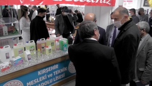 Kırşehir'de meslek lisesi öğrencilerinin 14 projesi fuarda sergilendi