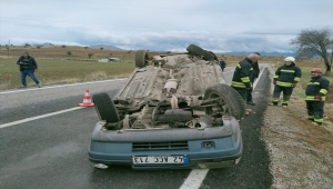 Konya'da devrilen otomobilin sürücüsü öldü