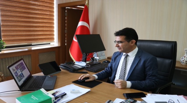 Konya Vergi Dairesi Başkanı Güngör, AA'nın "Yılın Fotoğrafları" oylamasına katıldı
