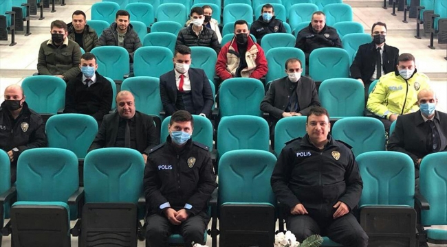 Nallıhan'da polis ve bekçilere halk ilişkiler ile iletişim semineri verildi