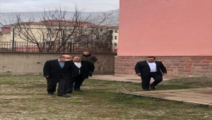 Nallıhan Kaymakamı Yusuf Durani Dinç kurumları ziyaret etti