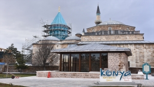 Restorasyonu tamamlanan "Kubbe-i Hadra" Mevlana dostlarını selamlıyor