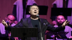 Şeb-i Arus törenlerinin vazgeçilmez sanatçısı Ahmet Özhan, Mevlana'yı anlattı: