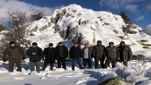 Seydişehir'in Gidengelmez Dağları'nın yaban hayvanları için yem bırakıldı