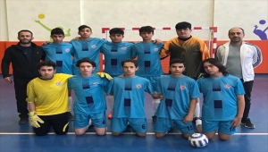 Sivas'ta liseler arası futsal müsabakaları başladı 