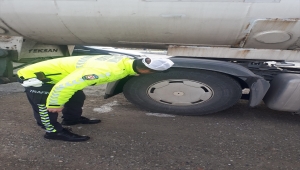 Ulaş'ta zorunlu kış lastiği denetimi yapıldı