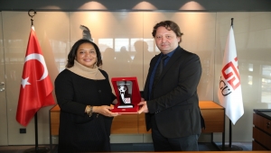 ABD'nin Türkiye Kültür Ateşesi Gabrielle Price, AGÜ Rektörü Yılmaz'ı ziyaret etti