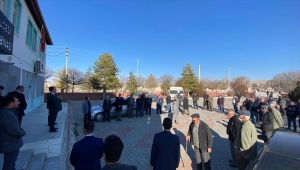 CHP Konya Milletvekili Abdüllatif Şener Karapınar'ı ziyaret etti