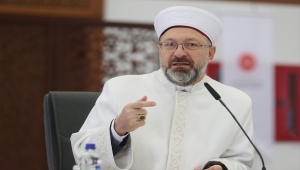 Diyanet İşleri Başkanı Erbaş, Diyanet-İlahiyat-MEB İstişare Heyeti Toplantısı'na katıldı