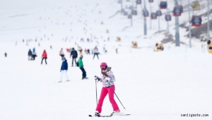Erciyes yerli ve yabancı turistlerin akınına uğradı