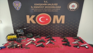Eskişehir'de silah kaçakçılığı operasyonunda 9 şüpheli yakalandı