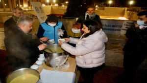 Eskişehir İl Müftülüğünden üniversite öğrencilerine çorba ikramı 