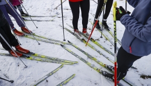 Kar yağışıyla beyaza bürünen Başkent Millet Bahçesi, kış sporu sevenlerin uğrak noktası oldu