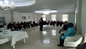 Karapınar'da annelere narkotik eğitimi