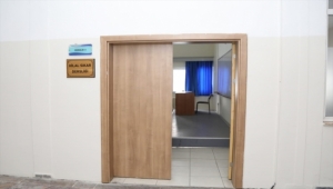 Kayseri'de kazada hayatını kaybeden üniversite öğrencilerinin isimleri dersliklere verildi