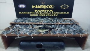 Konya'da otomobilin LPG tankında 11 kilo 860 gram esrar ele geçirildi