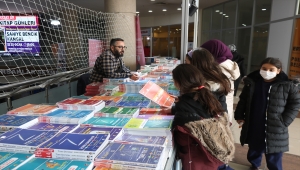 Pursaklar'da 1. Kitap Günleri Fuarı devam ediyor