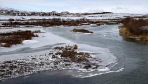 Sivas'ta, Kızılırmak kısmen buz tuttu