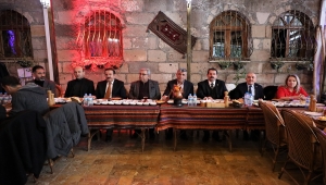Sivas Ticaret Borsası Başkanı Hastaoğlu, basın mensuplarıyla bir araya geldi 