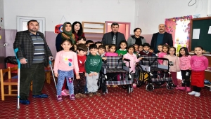 Sorgun'da ana sınıfı öğrencilerinden tekerlekli sandalye yardımı