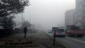 Sorgun'da sürücüler sisli havada dikkatli araç kullanmaları konusunda uyarıldı