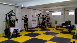 Sorgun Şehit Mücahit Erbaş Anadolu İmam Hatip Lisesi'ne fitness salonu açıldı