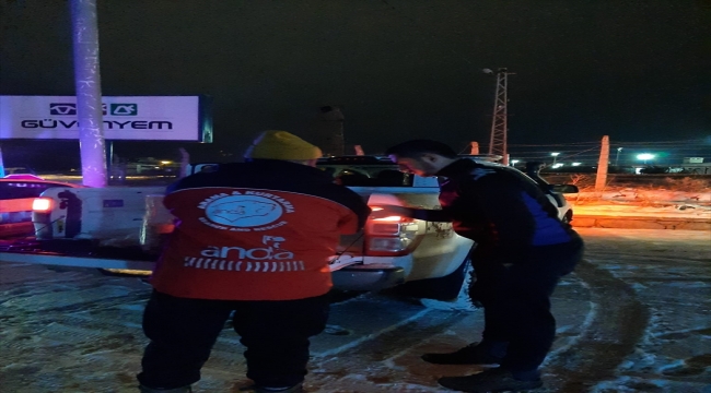 Tokat-Sivas kara yolu tır geçişine kapatıldı