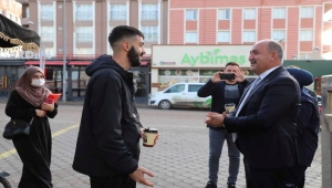 Yahşihan Belediyesinden üniversite öğrencilerine çorba ve simit ikramı