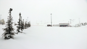 Yıldız Dağı'nda kar kalınlığı 130 santimetreye ulaştı