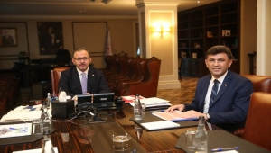 Bakan Kasapoğlu, AK Parti Eskişehir İl Başkanı Çalışkan'ı kabul etti