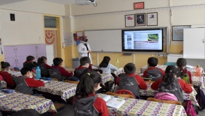 Derya öğretmen 28 Şubat sürecinde yaşadıklarını unutamıyor