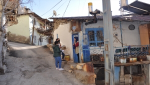 Ermenek Belediyesi ev ziyaretleriyle vatandaşların sorunlarını dinliyor 