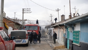 Eskişehir'de evini kundakladığı iddia edilen genç gözaltına alındı
