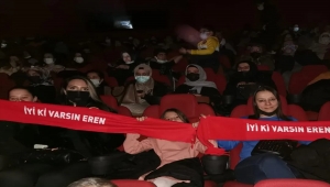 Eskişehir'deki uluslararası öğrenciler "Kesişme: İyi ki Varsın Eren" filmini izledi