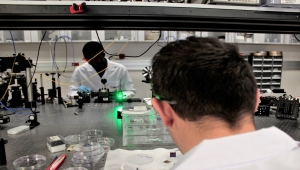 ESTÜ'lü bilim insanları atomik boyutta yapıları üretiyor