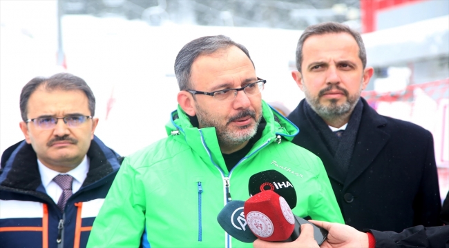 Gençlik ve Spor Bakanı Kasapoğlu, Yıldıztepe Kayak Merkezi'ni inceledi: