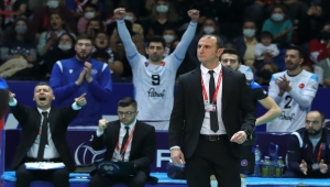 Halkbank'ın başantrenörü Taner Atik, takımına güveniyor