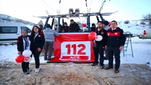 Kapadokya'da balonlar "112 Acil Çağrı Merkezi" afişleriyle uçtu