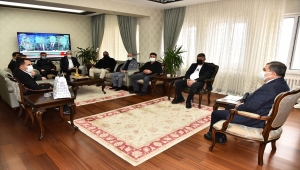 Karaman Futbol Kulübü'nün yeni yönetiminden Vali Işık'a ziyaret