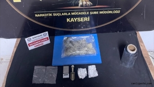 Kayseri'de 3 şüpheli sentetik uyuşturucuyu sobada yakarken yakalandı