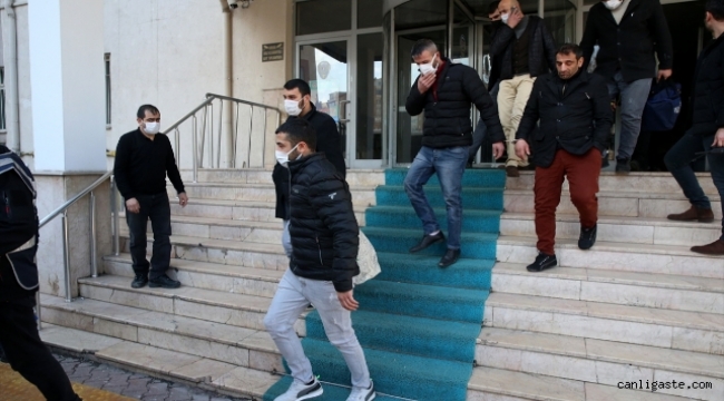 Kayseri'de aralarında firari hükümlülerin de bulunduğu 20 kişi yakalandı