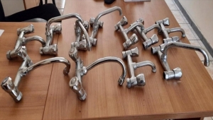 Kayseri'de camilerden hırsızlık yaptıkları iddiasıyla iki zanlı yakalandı