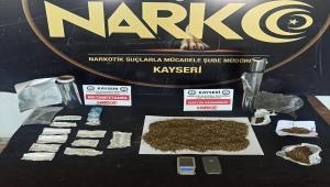 Kayseri'de evinde uyuşturucu ele geçirilen zanlı gözaltına alındı