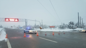 Konya-Antalya kara yolunda ulaşıma kar engeli