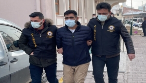 Konya'da birlikte yaşadığı kadını öldüren zanlı ile arkadaşı adliyede