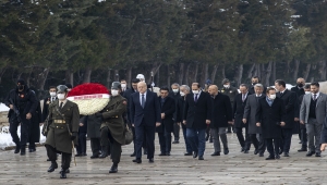 Lübnan Başbakanı Mikati, Anıtkabir'i ziyaret etti