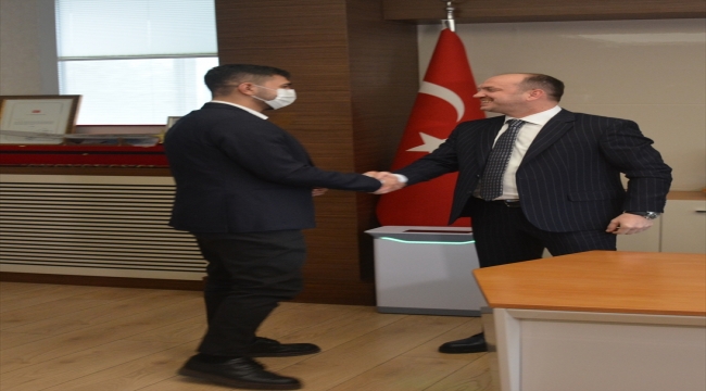 MKE Genel Müdürü Akdere, kurum çalışanı şampiyon kick boksçu Yenigün'ü kabul etti