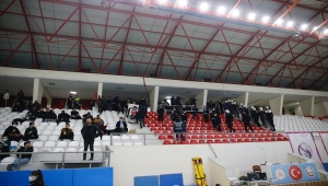 Olaylı hentbol maçını Beşiktaş kazandı 